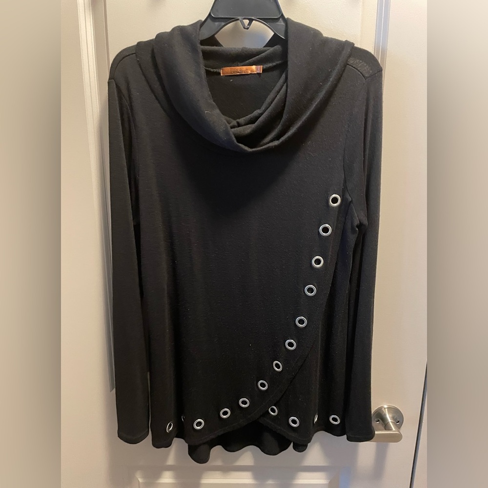Belladini black sweater